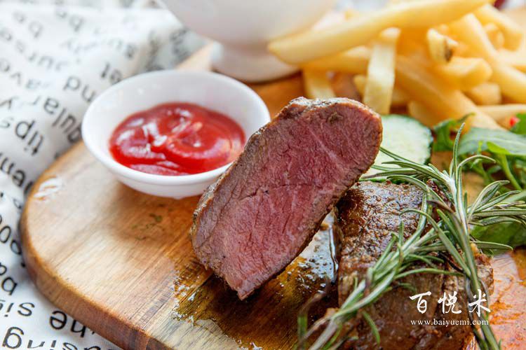 想學(xué)西餐,但是現(xiàn)在的西餐培訓(xùn)學(xué)費要多少錢？